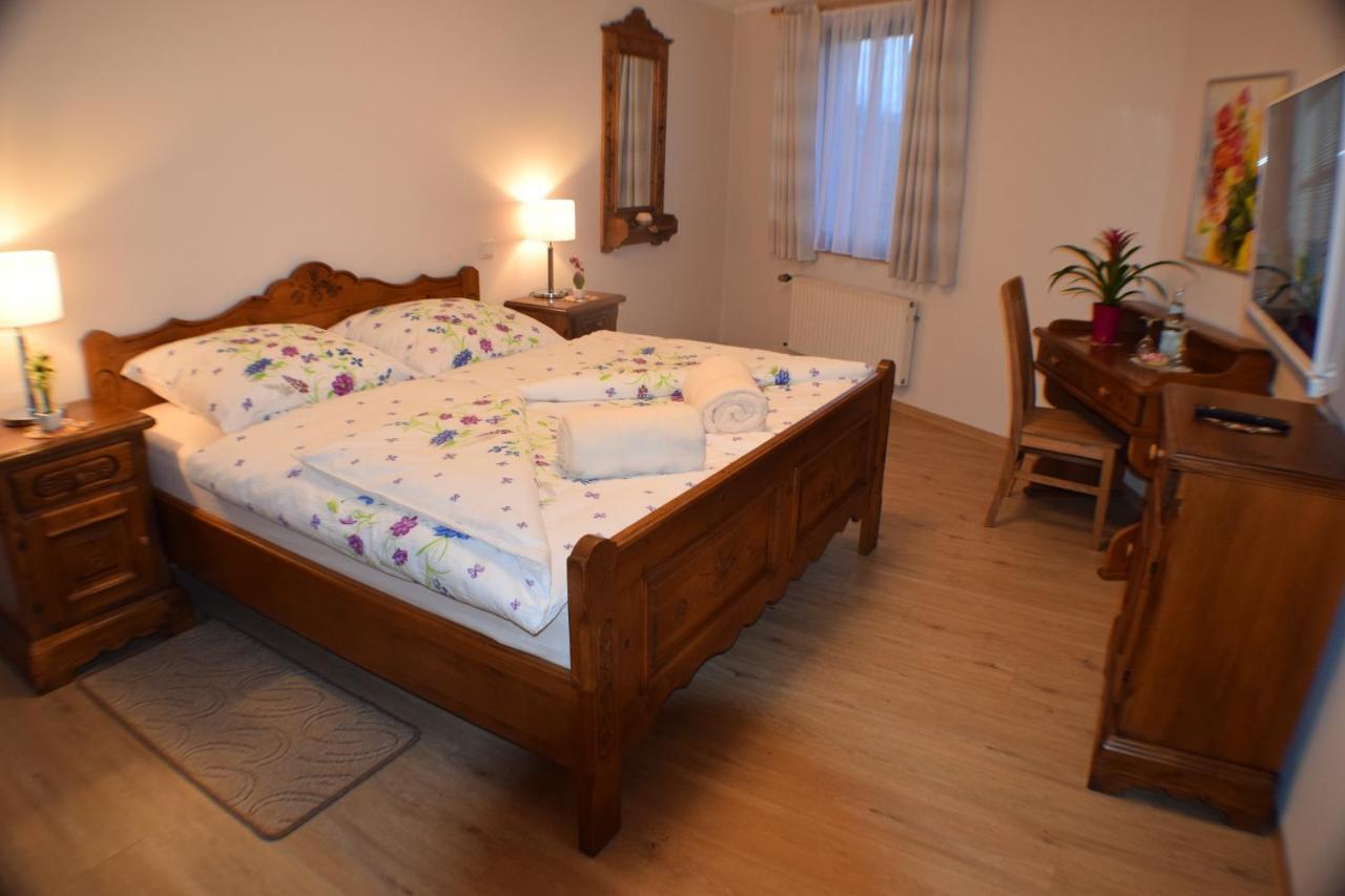 Hotel Buergergesellschaft Betzdorf エクステリア 写真