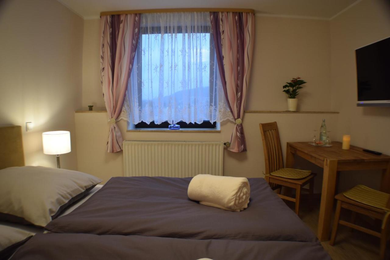 Hotel Buergergesellschaft Betzdorf エクステリア 写真